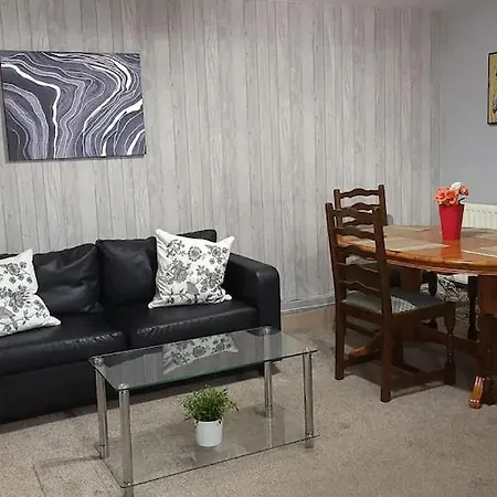 Nook, 3 Bedrooms *