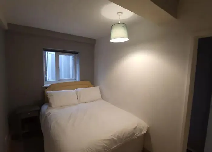 Nook, 3 Bedrooms شقة